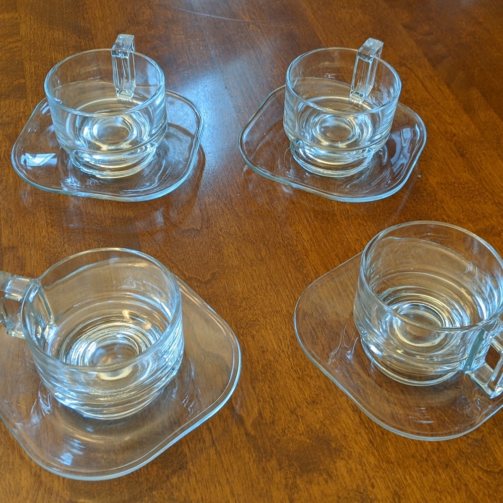 Glass tea cups set